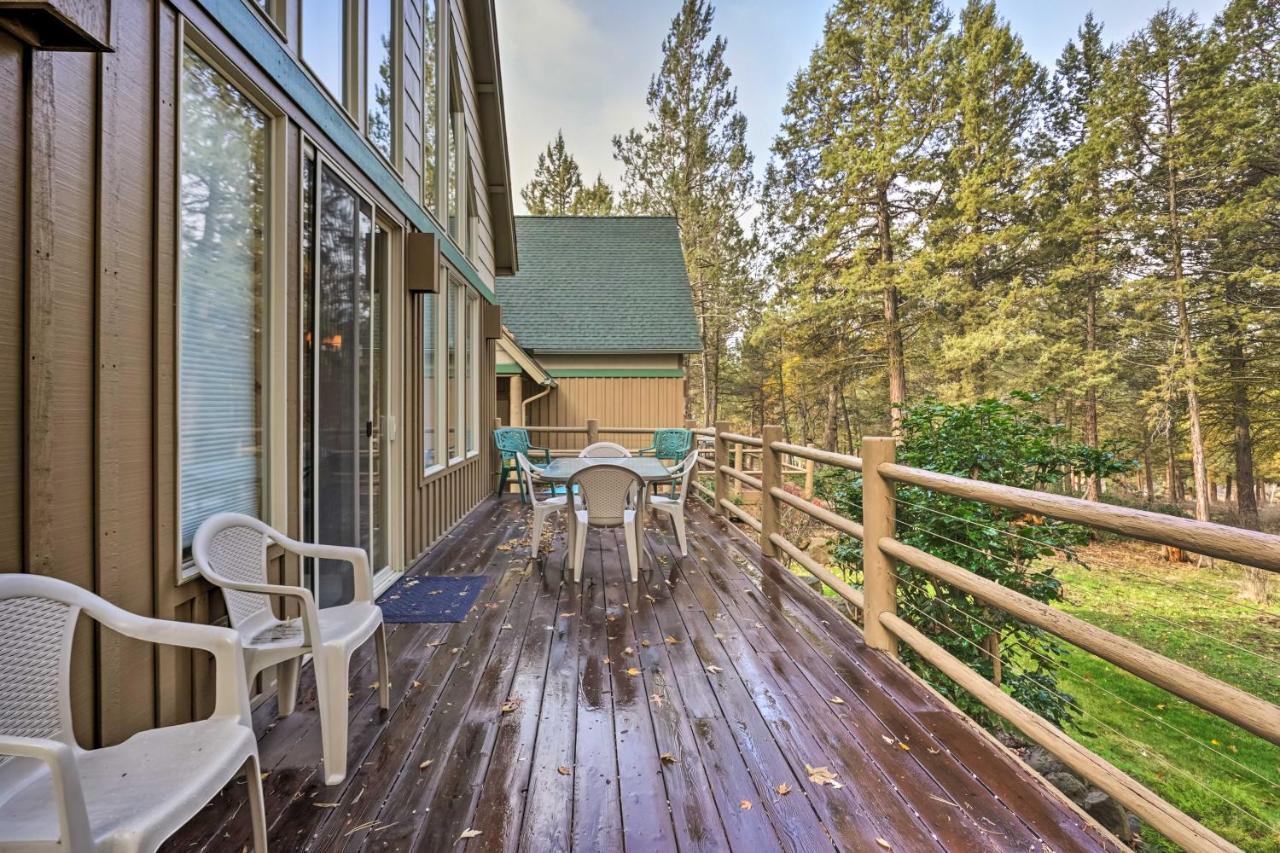 Chalet At Running Y Resort With Wraparound Deck! 클라마스 팔스 외부 사진